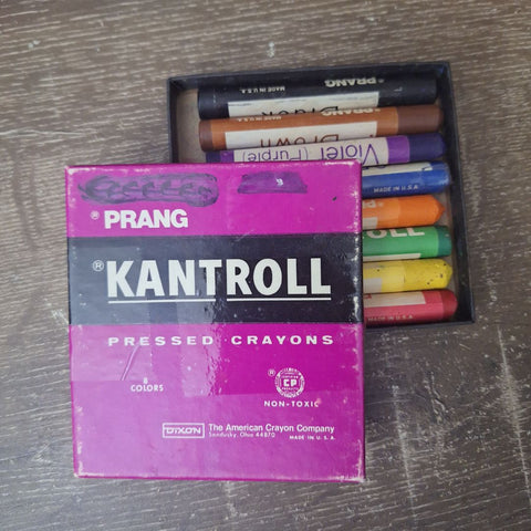 Prang Kant Roll Pressed Crayons Vintage USA 8 Colors 9378 Flat Side Box Set