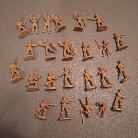 Milton Bradley Army Men Tank Battle Game 24 Pieces Cupcake Toppers 1975