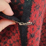 Woolrich Sweater Ruby Red Metal Clasp Womens XL Flowers John Rich