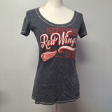 NHL Detroit Red Wings Tee Shirt Gray Womans Small Hockey Michigan Fan Round Neck