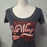 NHL Detroit Red Wings Tee Shirt Gray Womans Small Hockey Michigan Fan Round Neck