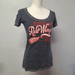 NHL Detroit Red Wings Tee Shirt Gray Womans Small Hockey Michigan Fan Round Neck