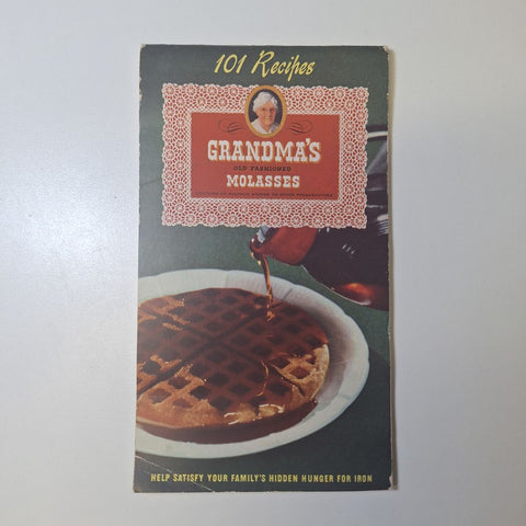 101 Recipes Grandmas Molasses Old Fashioned Vintage Booklet 1945 Baking Cookies