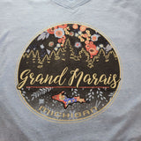 Grand Marais Michigan Upper Peninsula Tee Shirt Womens XL Yooper Floral Midwest