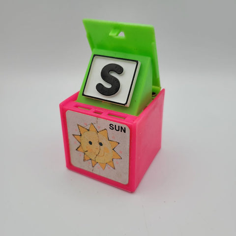 1972 Mattel Alphabet Pop Up Block Toy Plastic Vintage Letter Learn School Sun