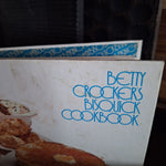 Betty Crockers Bisquick Cookbook 1976 4th Printing Small Vintage Easy Homestead