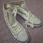 High Top Canvas Sneakers Womens 8 US White Red Lace Up Rubber Sole Casual Shoes